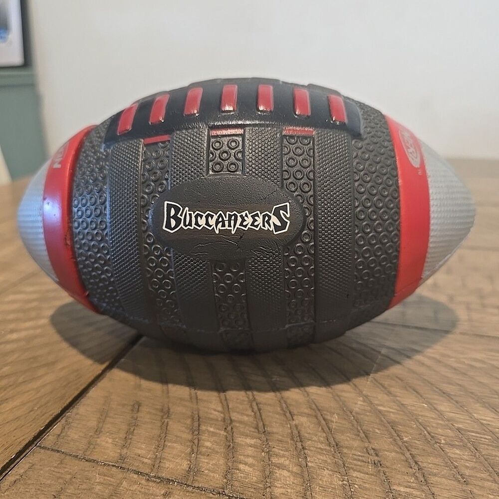 Tampa Bay Buccaneers NFL Nerf Pro Grip Football 2005 New Rare HTF - Picture 2 of 4